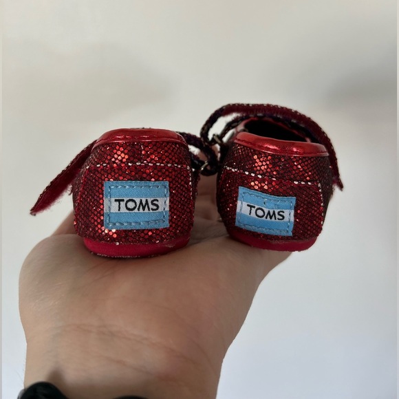 TOMS Ruby Red Glitter Tiny TOMS Toddler Size T3 - Picture 3 of 8